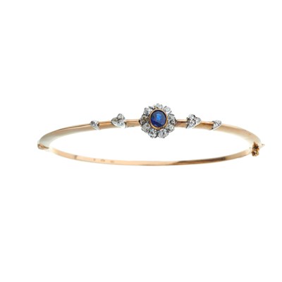 Lot 140 - A late 19th century 14ct gold, sapphire and...