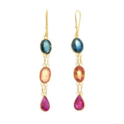 Lot 172 - A pair of 14ct gold vari-hue sapphire drop...