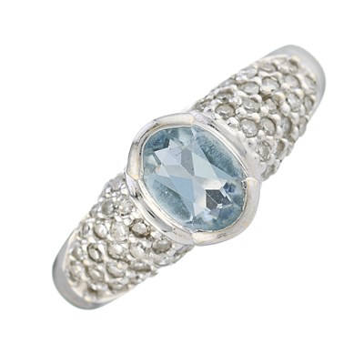 Lot 200 - An 18ct gold oval-shape aquamarine and...