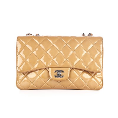Lot 319 - Chanel, a patent leather Single Flap handbag,...