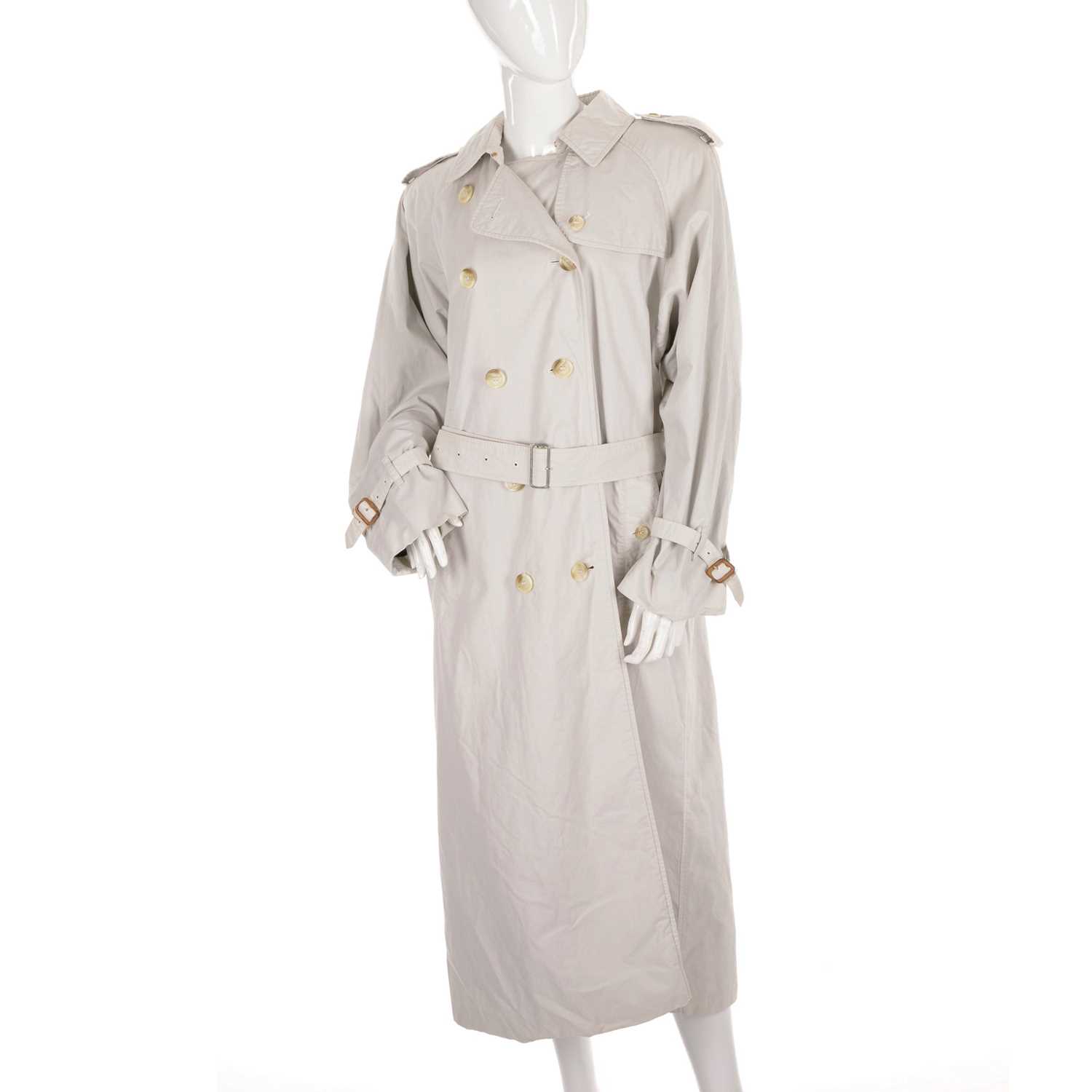 Lot 286 - Burberry, a ladies trench coat, designed with...