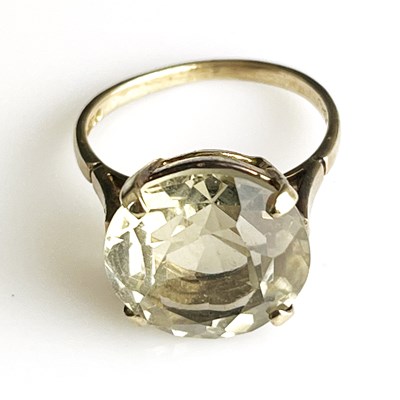 Lot 1 - A 9ct gold citrine single-stone ring