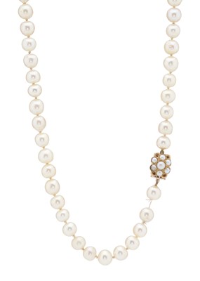 Lot 177 - A cultured pearl single-strand necklace, with 9ct gold clasp