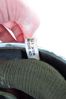 Lot 207 - A British Paratrooper helmet, 1976, CN 8415-99-...
