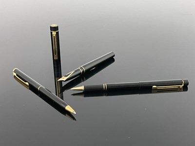 Lot 223 - Sheaffer, a Targa two pen set, including fountain pen and rollerball