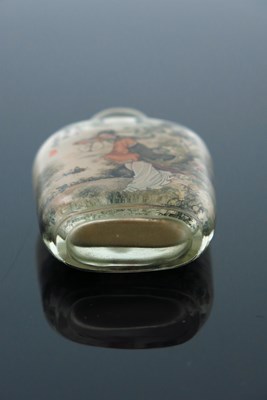 Lot 456 - A Chinese clear glass snuff bottle, internally...