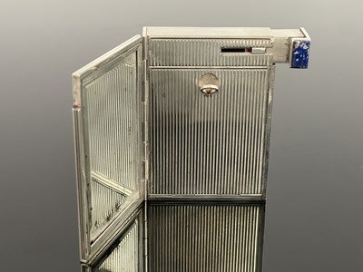 Lot 146 - An Italian Modernist silver and lapis compact, G Ciardetti, Florence