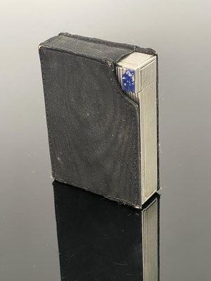 Lot 146 - An Italian Modernist silver and lapis compact, G Ciardetti, Florence