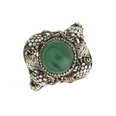 Lot 12 - Horace Minns for the Artificiers Guild, an Arts & Crafts chrysoprase single-stone dress ring