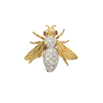 Lot 60 - An 18ct bi-colour gold diamond and ruby bee brooch