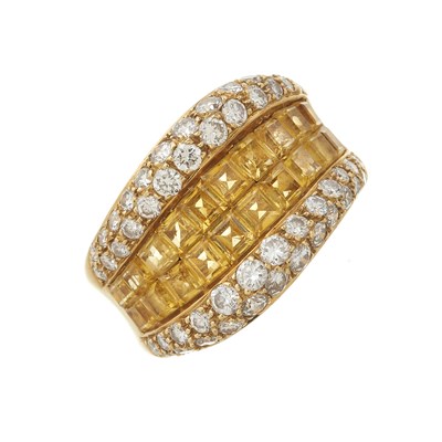 Lot 47 - An 18ct gold yellow sapphire and diamond dress ring