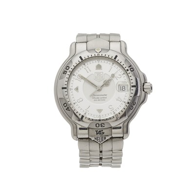 Lot 209 - Tag Heuer, a 6000 series bracelet watch