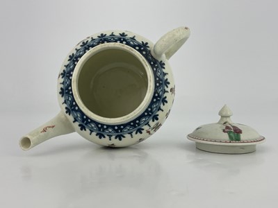 Lot 1011 - A Worcester polychrome and blue and white teapot