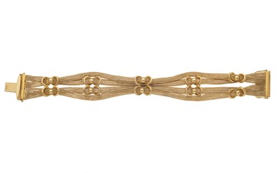 Lot 164 - An 18ct gold fancy-link bracelet