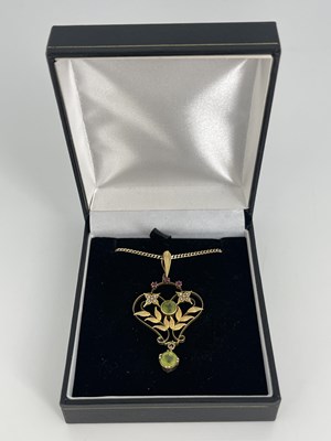 Lot 15 - An Edwardian 15ct gold pendant, circa 1905,...