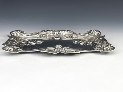 Lot 98 - An Arts and Crafts silver tray, William Aitken,...