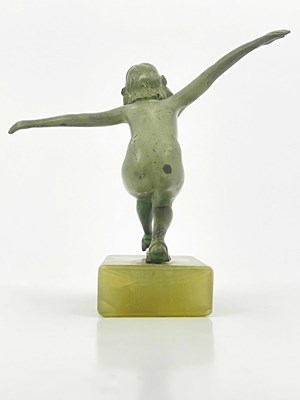 Lot 180 - An Art Deco bronze figure, circa 1925,...
