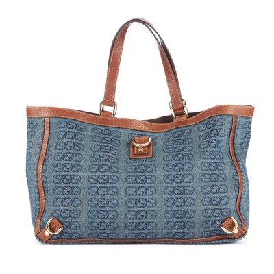 Lot 139 - Gucci, a medium Abbey tote, designed with an...