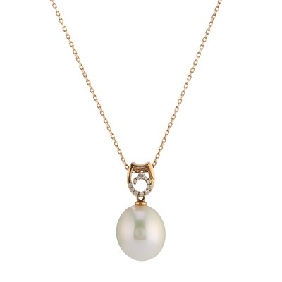 Lot 416 - An 18ct gold cultured pearl single-stone...