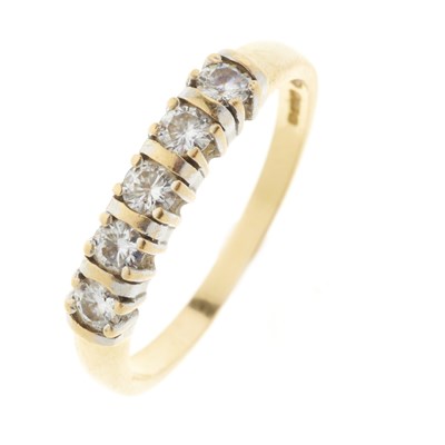 Lot 199 - An 18ct gold brilliant-cut diamond five-stone ring