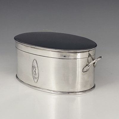 Lot 52 - A George V silver biscuit box, of navette form,...