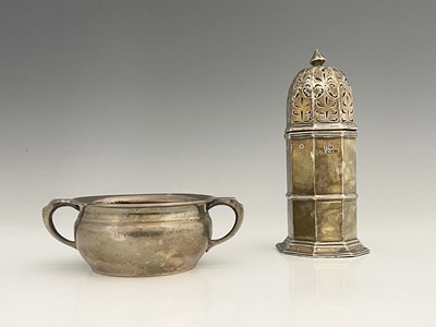 Lot 280 - A late Victorian silver octagonal lighthouse...