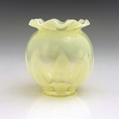 Lot 560 - A small Arts and Crafts straw opal glass light...