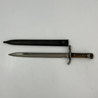 Lot 257 - A Finnish M1927 Mosin-Nagant sword bayonet by...