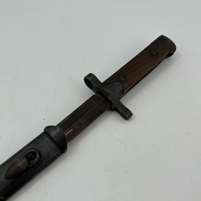 Lot 259 - An Italian M1938 Mannlicher-Carcano knife...