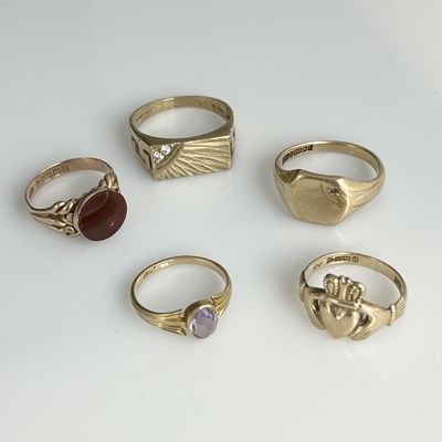 Lot 41 - A selection of five gold gem set rings,...