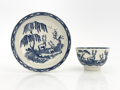 Lot 826 - A Penningtons Liverpool porcelain tea bowl and...