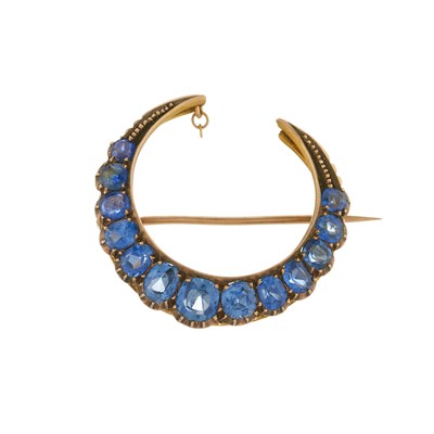 Lot 1 - An early 20th century gold, cushion-shape...