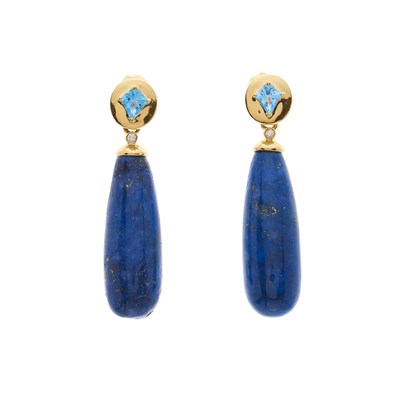 Lot 70 - A pair of 18ct gold lapis lazuli drop earrings,...