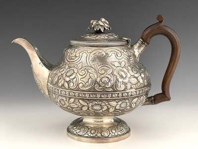 Lot 138 - A George III silver teapot, J E Terry and Co.,...