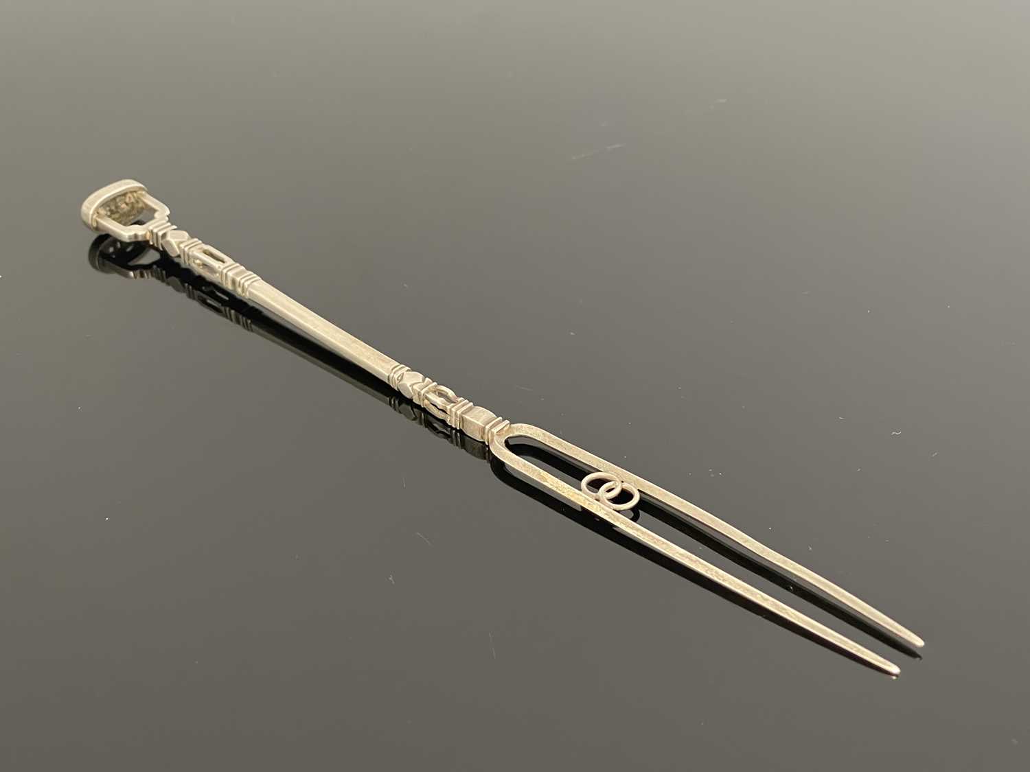 Lot 96 - A 17th century silver sweetmeat fork, possibly...