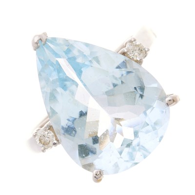 Lot 166 - A 14ct gold pear-shape aquamarine and...