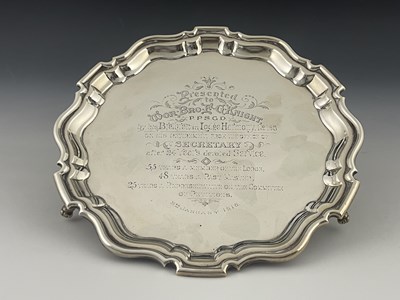 Lot 89 - A George V silver salver, Robert Pringle,...