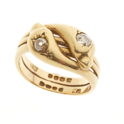 Lot 19 - A late Victorian 18ct gold diamond double snake ring
