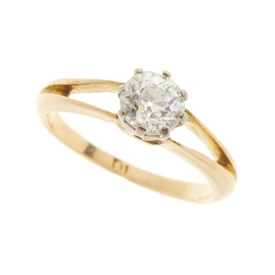 Lot 98 - An early 20th century 18ct gold diamond single-stone ring