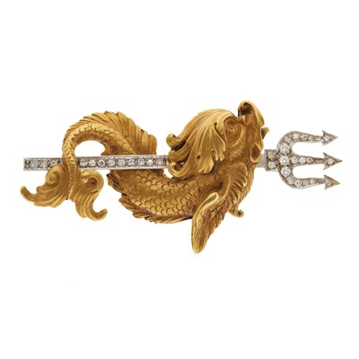 Lot 137 - An 18ct gold diamond dolphin and trident brooch