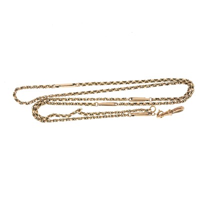 Lot 32 - A 9ct gold longuard chain, with lobster clasp