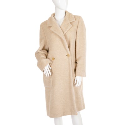 Lot 417 - Max Mara, a ladies' wool alpaca coat,...