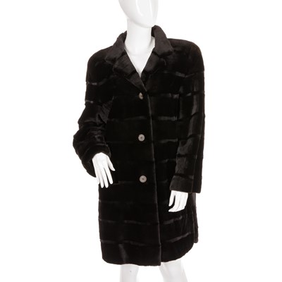 Lot 498 - A black sheared mink jacket, featuring...