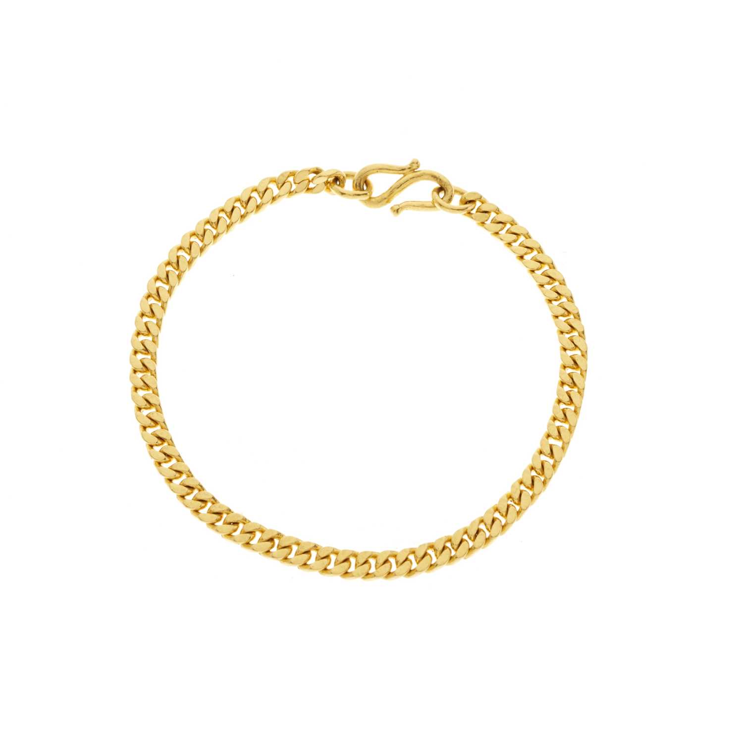 Lot 175 - A 22ct gold curb-link bracelet