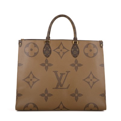 Lot 400 - Louis Vuitton, a monogram Onthego GM handbag,...