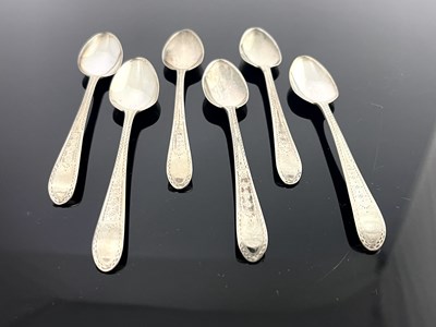 Lot 80 - A set of six George III silver teaspoons,...