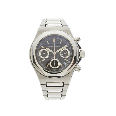 Lot 276 - Girard-Perregaux, a limited edition Laureato Olimpico chronograph bracelet watch