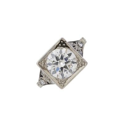 Lot 29 - A Belle Epoque 18ct gold and platinum diamond single-stone ring