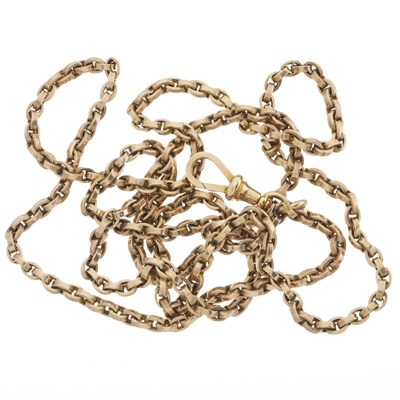 Lot 7 - An early 20th century 10ct gold longuard chain necklace