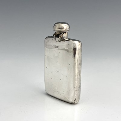 Lot 485 - An early twentieth-century silver hip flask,...